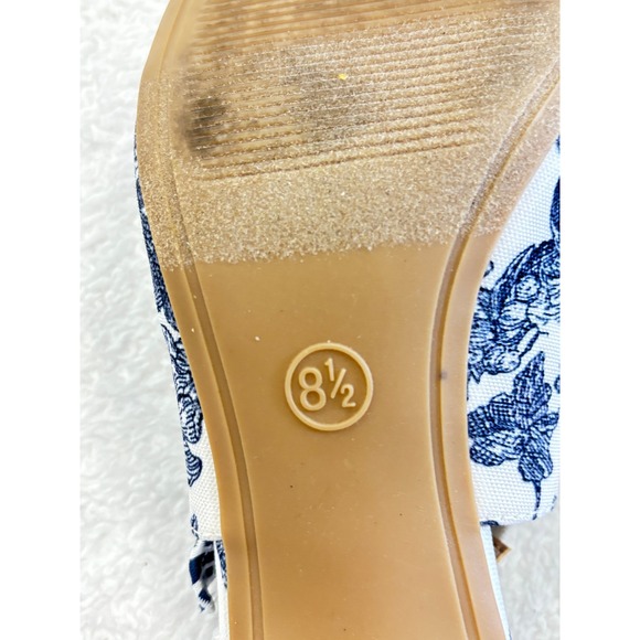 A New Day Womens Floral Toile Slingback Kitten Heels Navy Bow Pointed Toe 8.5 - Picture 3 of 3